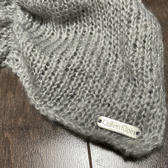 Calvin Klein Ruffle Scarf - Picture 9 of 10